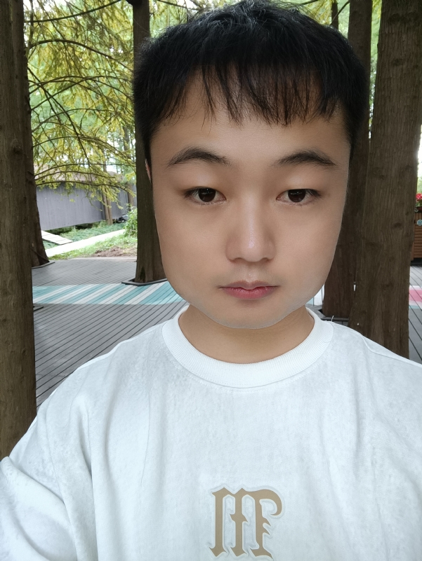 故人似的第一张照片--杭州残疾人相亲网