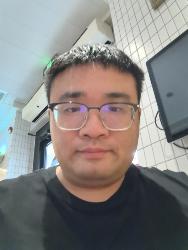 君临天下的第三张照片--杭州残疾人相亲网